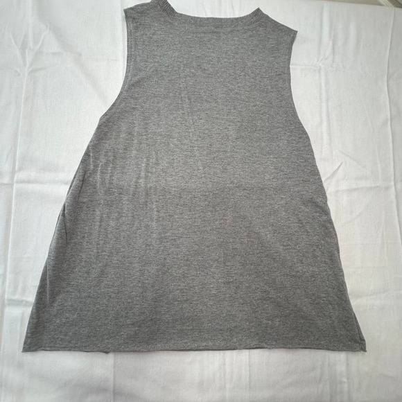 FRIENDS Central Perk Cafe Sleeveless gray tank top - Picture 6 of 6